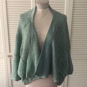 Super cute green chunky knit cardigan
